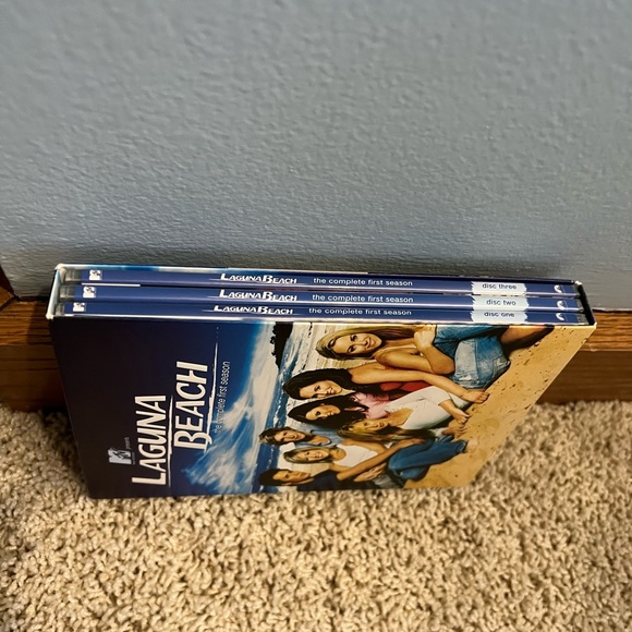 🎉HP 1/25🎉 Laguna Beach - The Complete First Season (3 Disc DVD Set) - Picture 3 of 3
